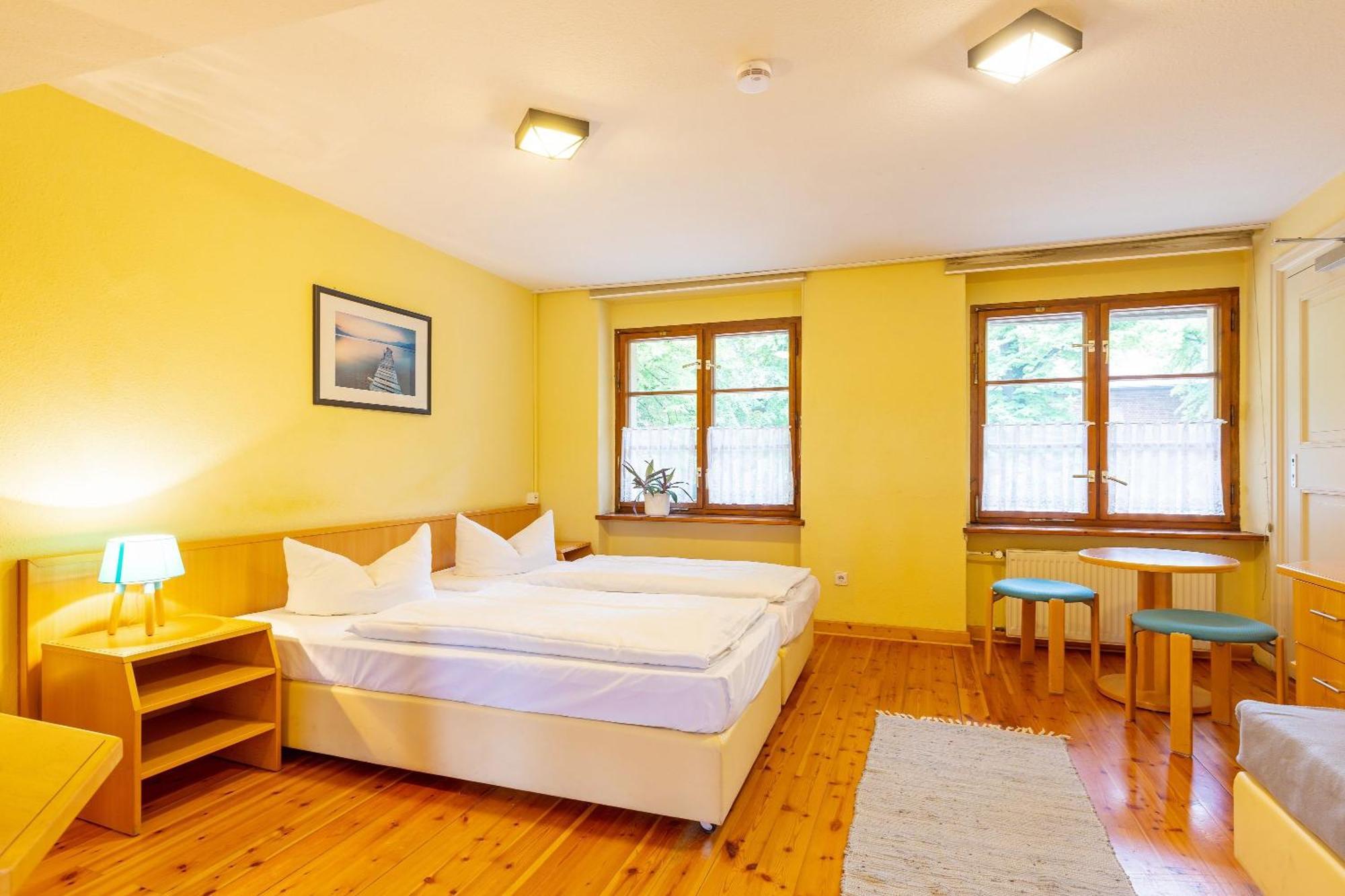 Jugendgaestehaus Котбус Экстерьер фото
