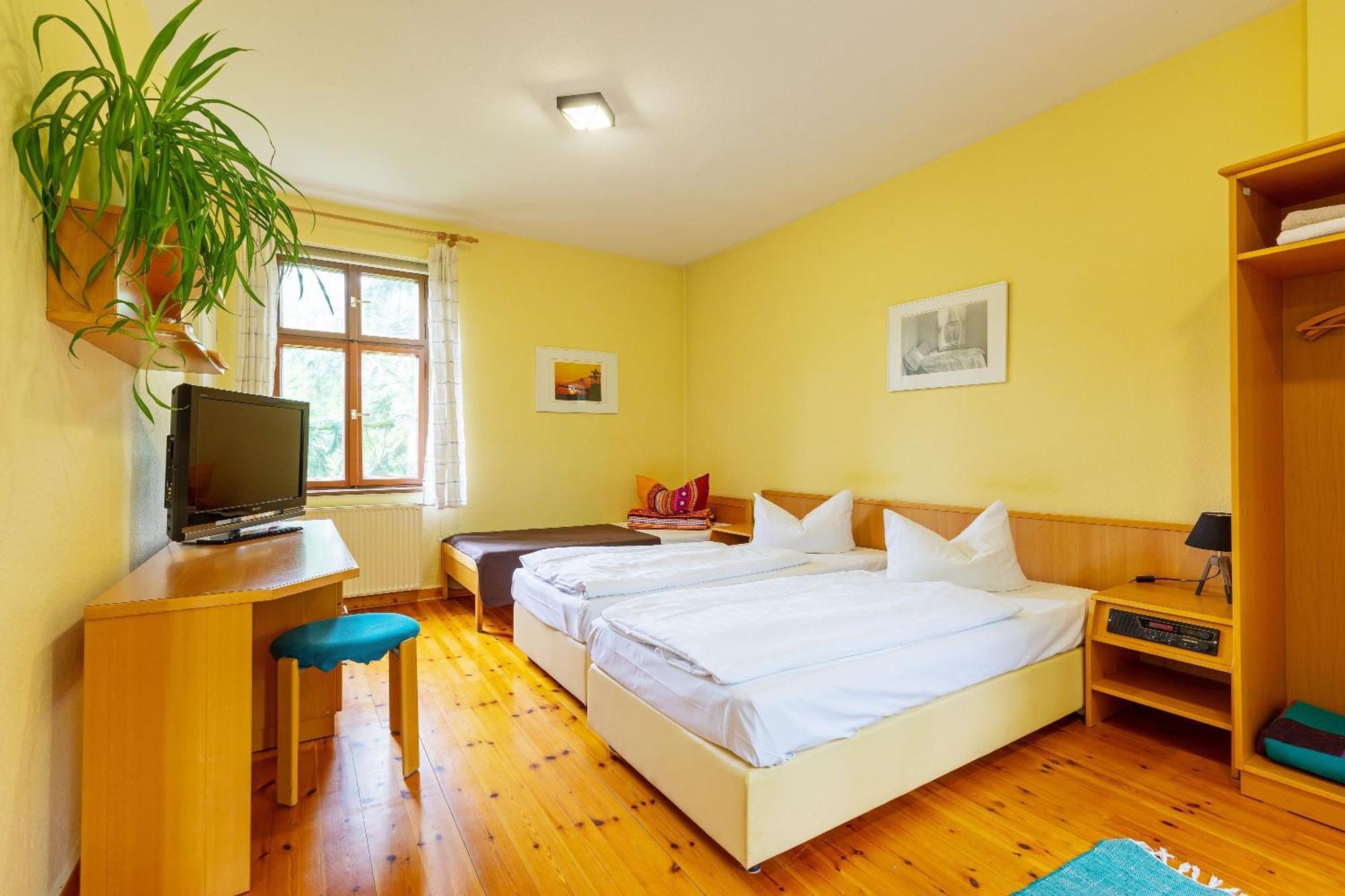 Jugendgaestehaus Котбус Экстерьер фото